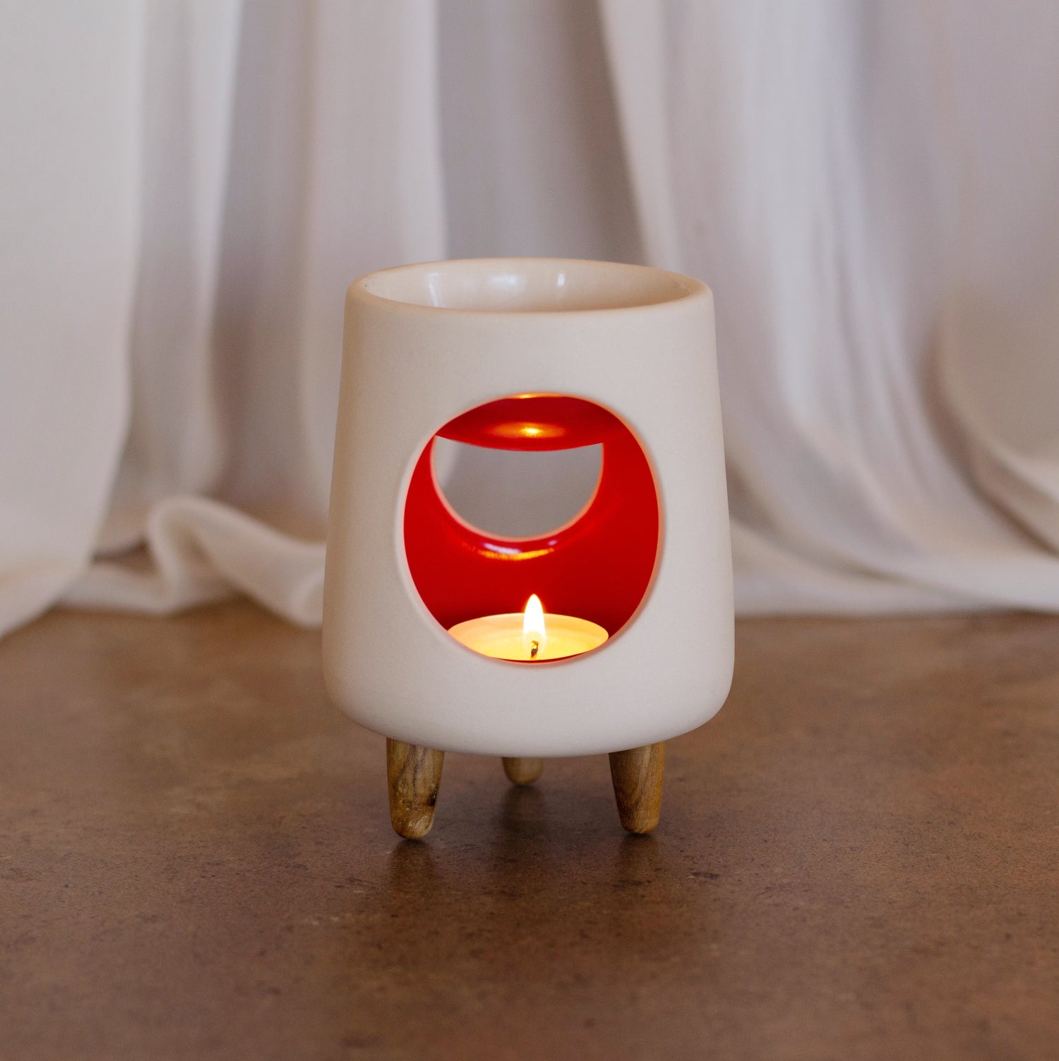 Ceramic wax warmer  Red – Ārya Tārā Candles
